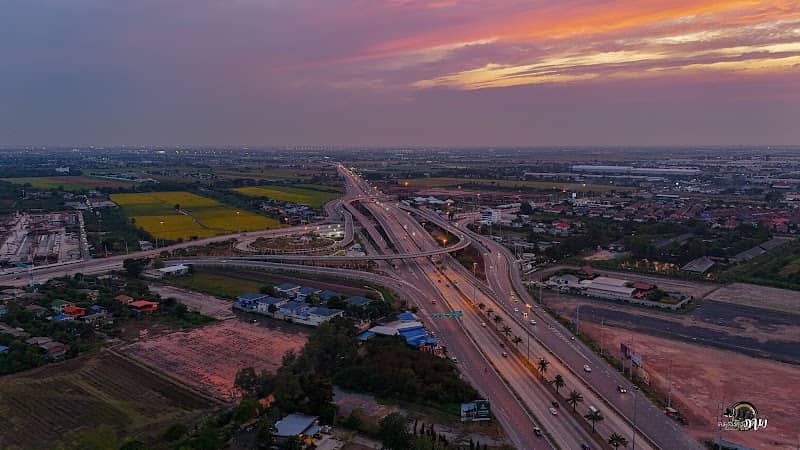 สวนสาธารณะ ใต้ทางแยก อบจ. - Image 1