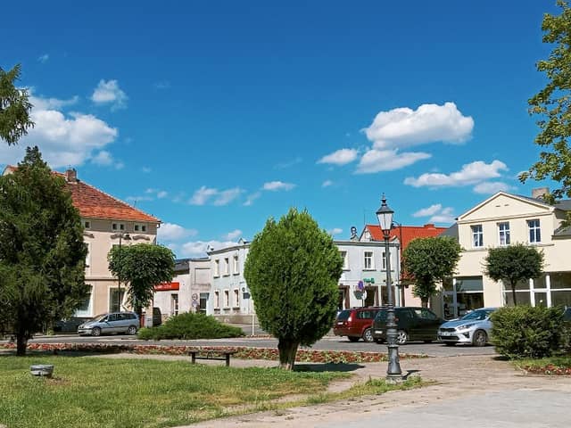 Buk Town Square - Image 1