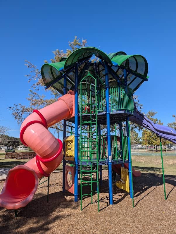 Warren Park - Image 1