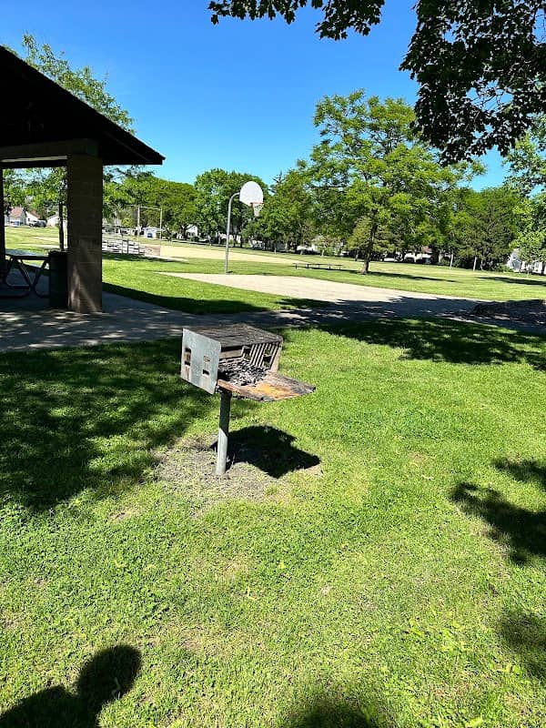 Lincoln Park - Image 2