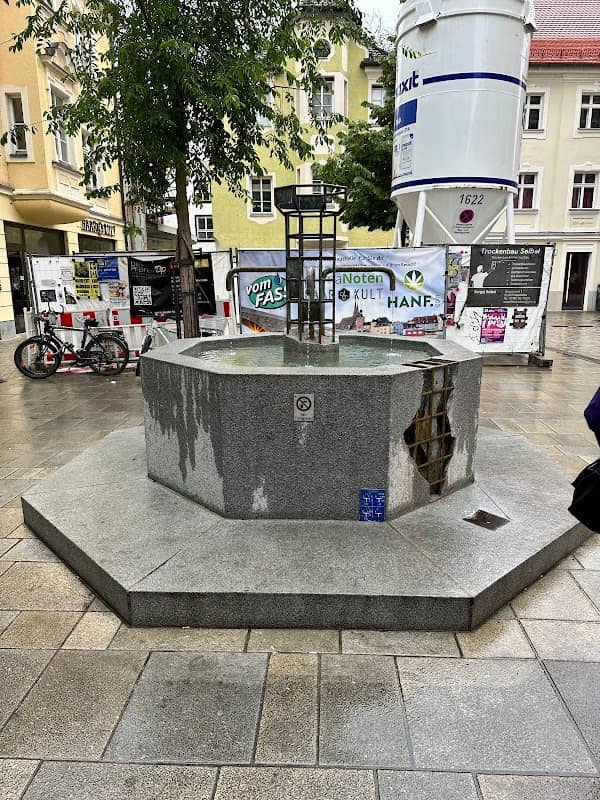 Viereimerbrunnen - Image 1