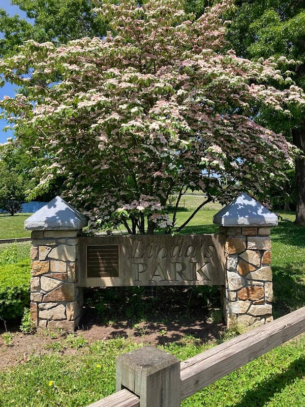 Linda’s Park - Image 1