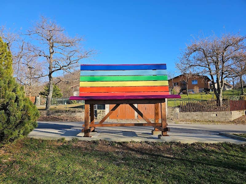 Panchina gigante arcobaleno - Image 1