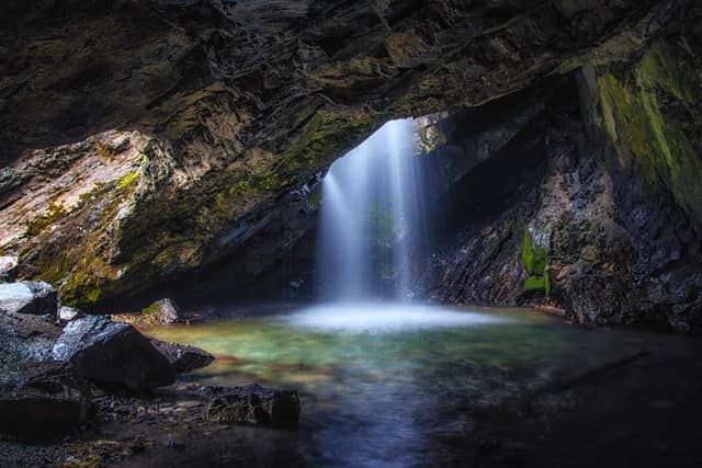 Donut Falls Summer Trailhead - Image 1