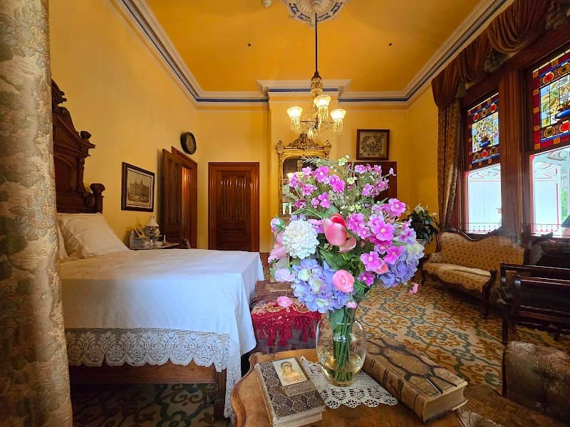 Queen Anne Cottage - Image 4