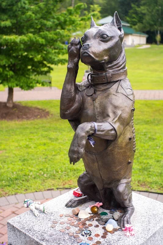 Sergeant Stubby Statue - Image 1