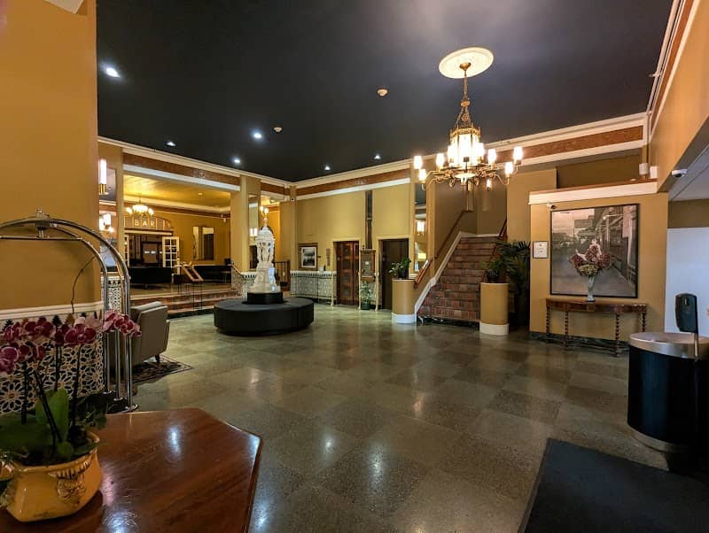 Unlock the Hotel Leo - Image 2