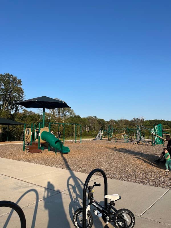Whitewing Park - Image 1