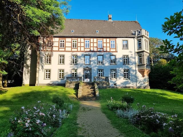 Schloss Park - Image 1