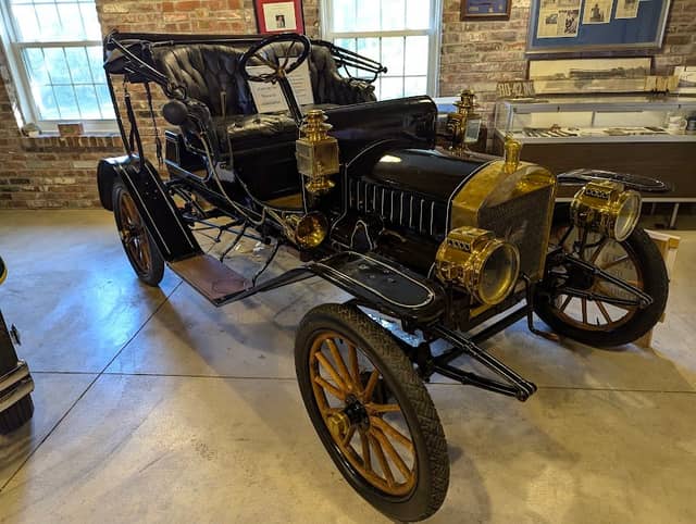 Henry County Historical Society Museum - Image 1