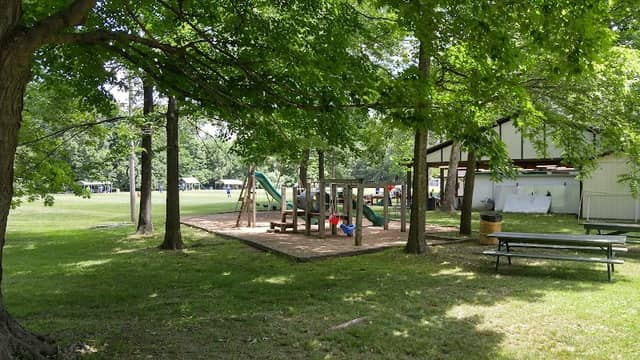 Hickory Grove Park - Image 1