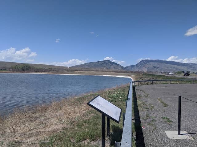Alkali Lake Bird Viewing Area - Image 1