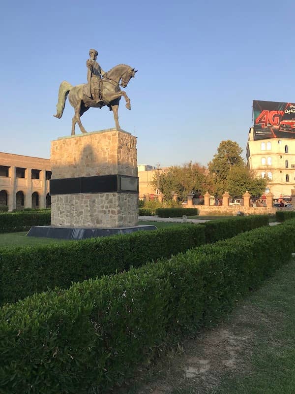 Saray Building - Image 2