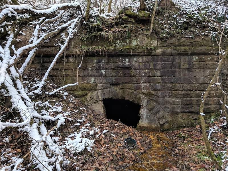 Carr's Tunnel - Image 2
