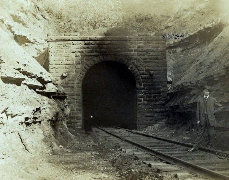 Carr's Tunnel - Image 1