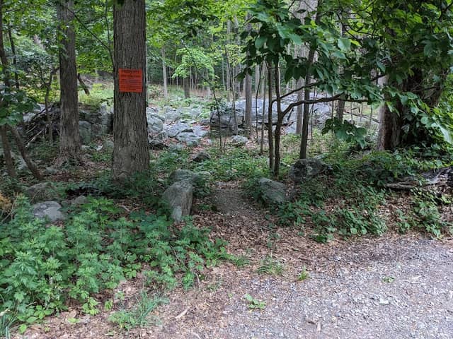 Lonestar Trailhead and Parking - Image 1