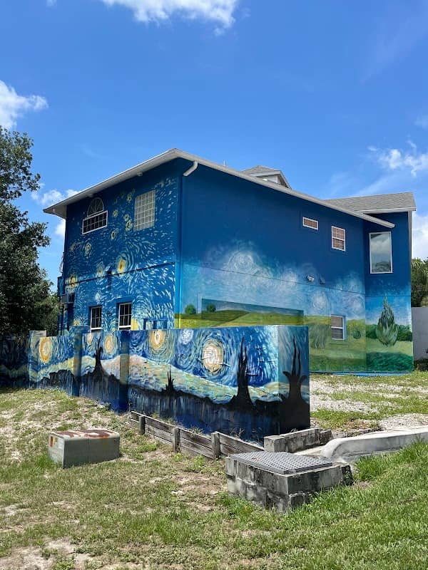 Van Gogh House - Image 2