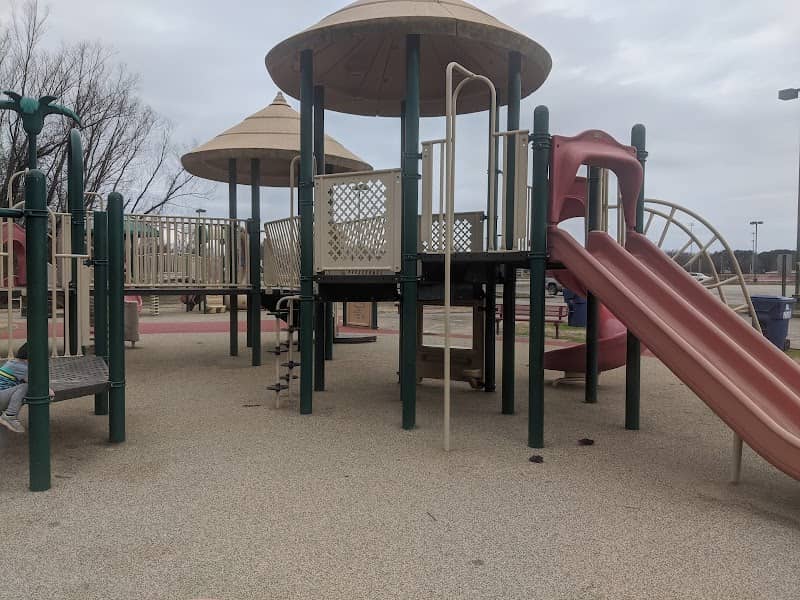 Latimer Lake Park - Image 2