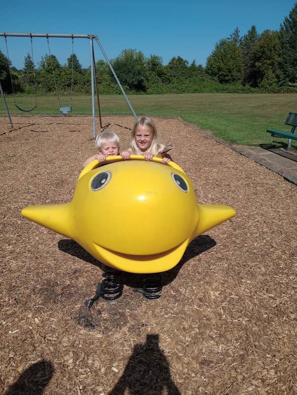Twin Birch Park - Image 2