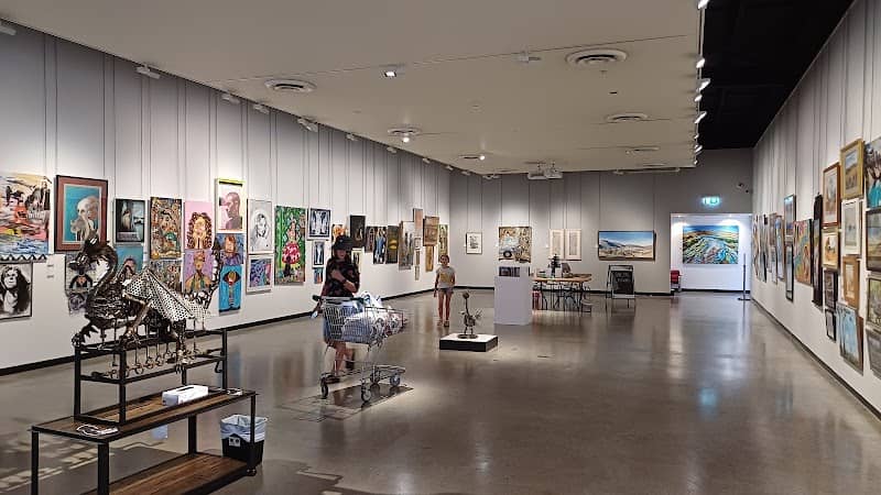 Gladstone Regional Art Gallery and Museum - Image 2