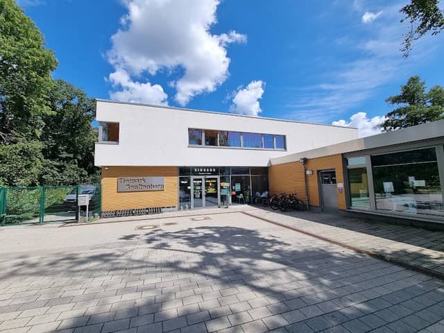 Senftenberg Zoo - Image 1