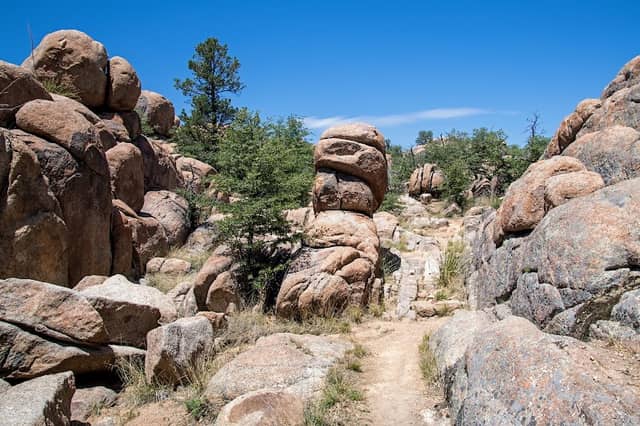 Watson Lake Park - Image 1