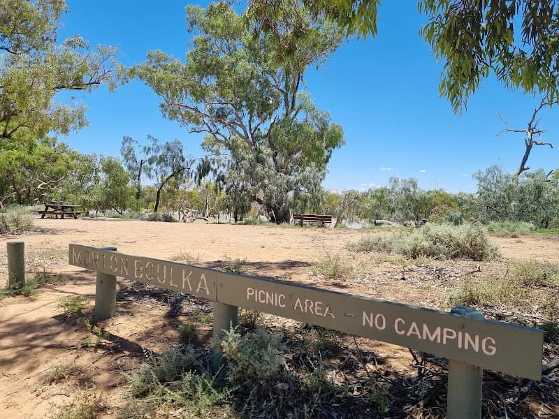 Morton Boulka picnic area - Image 1