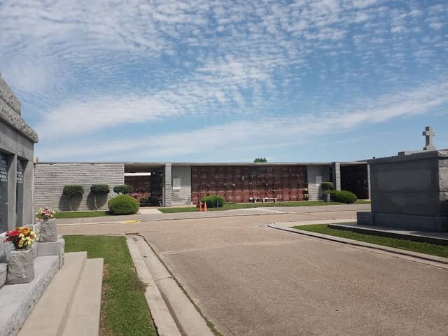 Westlawn Memorial Park - Image 3