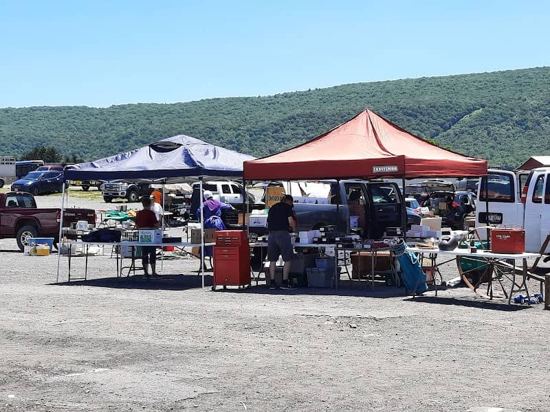 Belleville Livestock Market - Image 1
