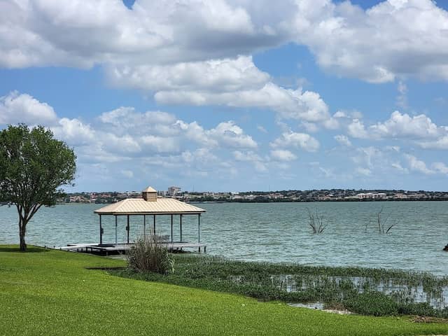 Shorewood Park - Image 2