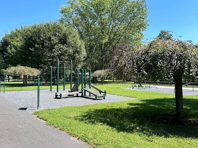 Bridgeview Park - Image 1