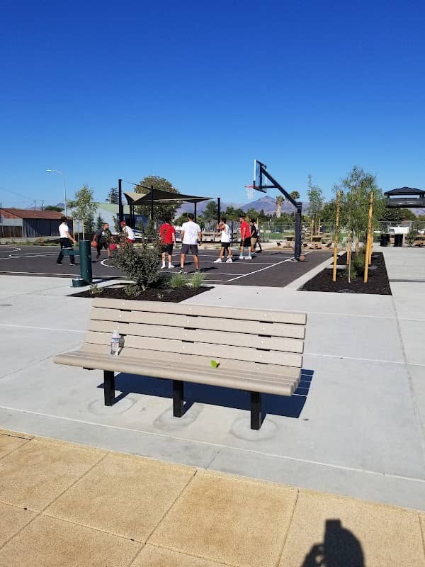 Mc Carthy Park - Image 2