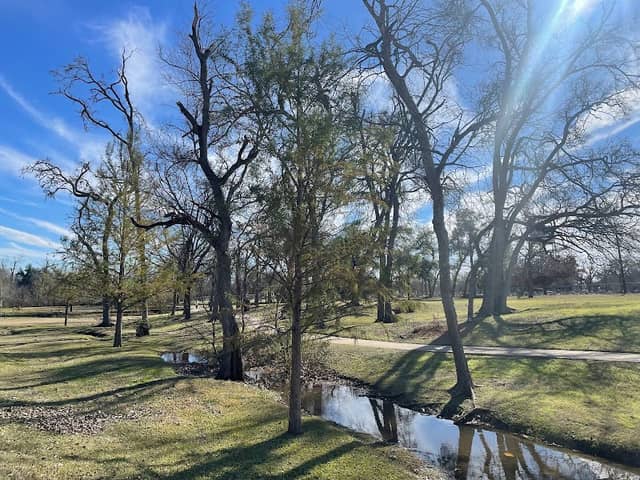 Elgin Memorial Park - Image 2