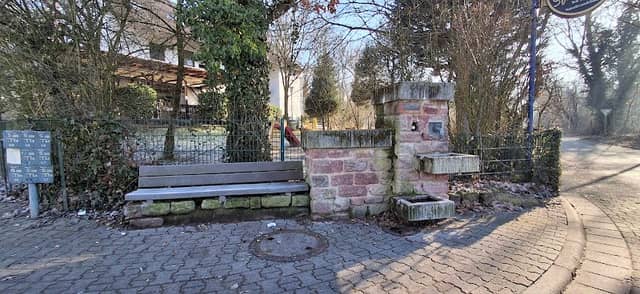 Brunnen Langener Naturfreundehaus - Image 1