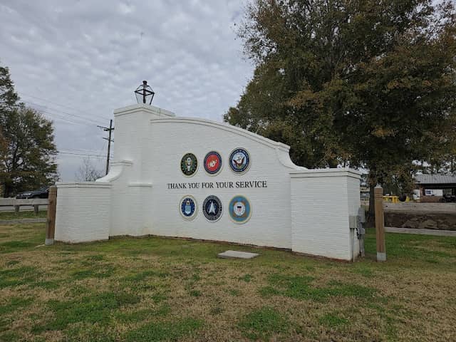 Veterans Park - Image 1