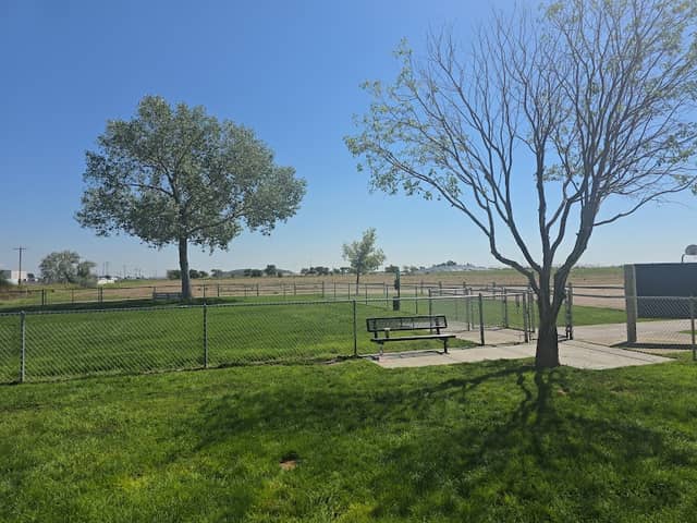 Gateway Park - Image 1