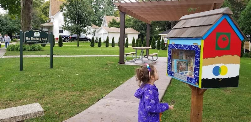 The Reading Nook park - Image 2