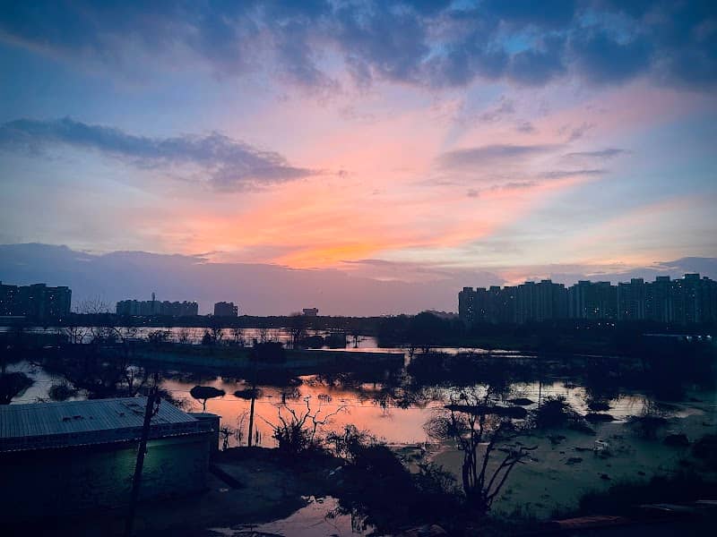 Applewood Sunset Point - Image 1
