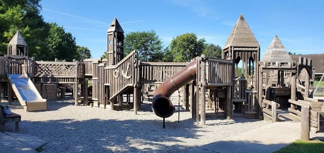 Creekside Park - Image 1