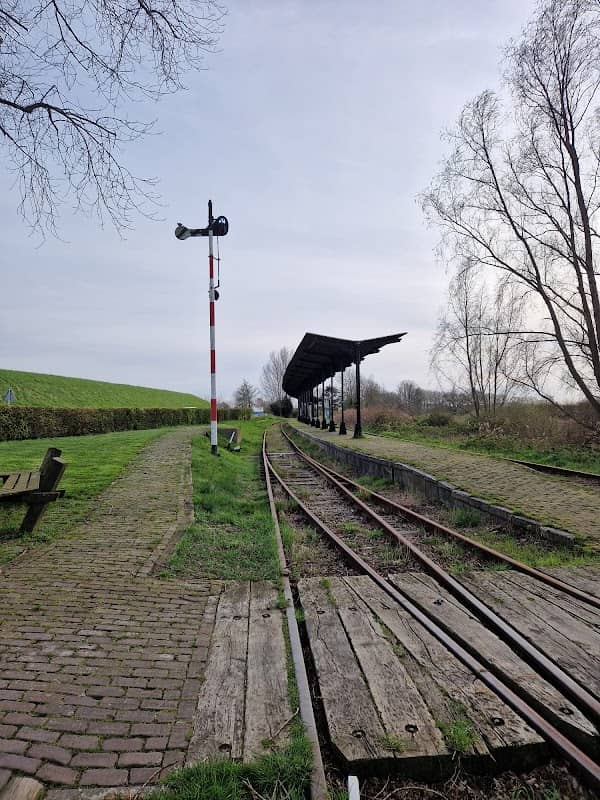 Station Hoedekenskerke - Image 1