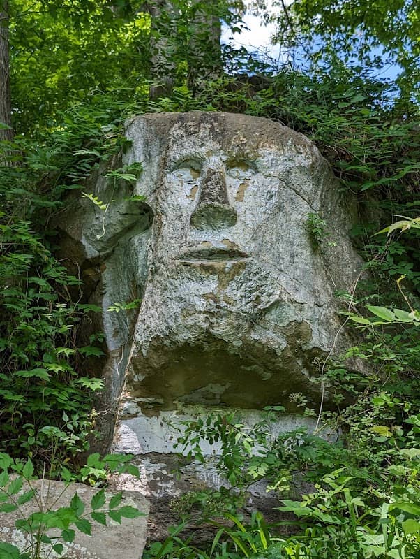 George Washington Cliff Sculpture - Image 2
