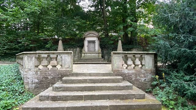 Bonifatiusbrunnen - Image 2