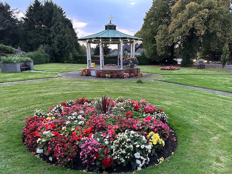 St Rufus Gardens - Image 2