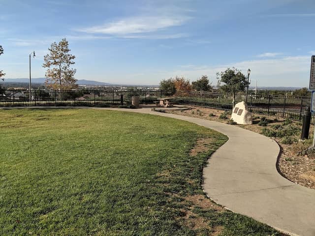 Sierra Madre Park - Image 4