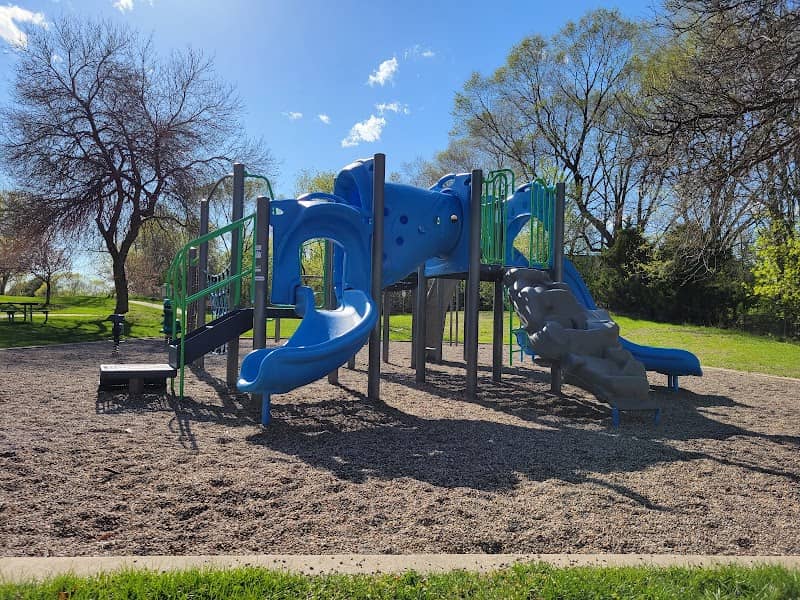 Highview Park Playground - Image 3