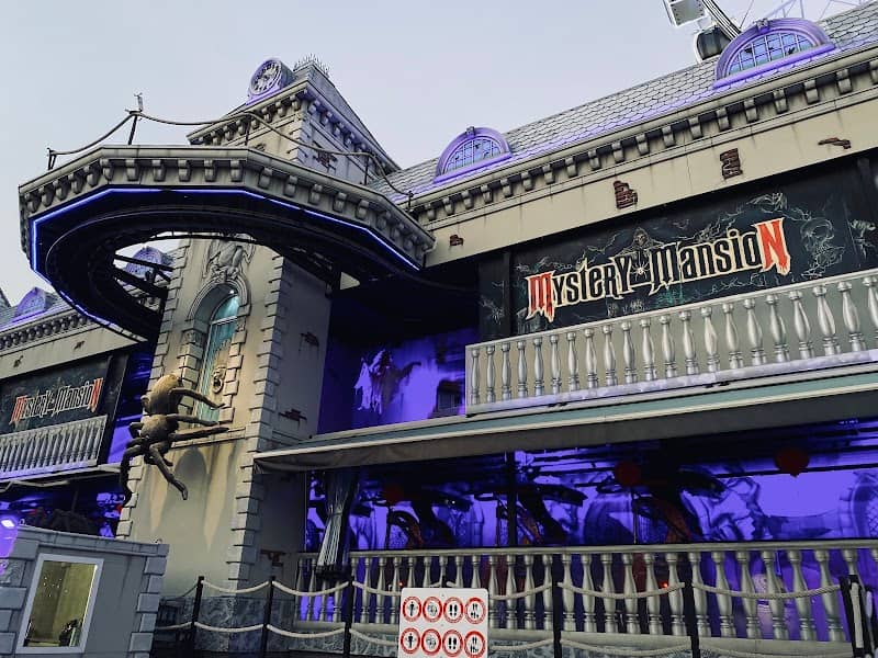 Mystery Mansion - Image 2