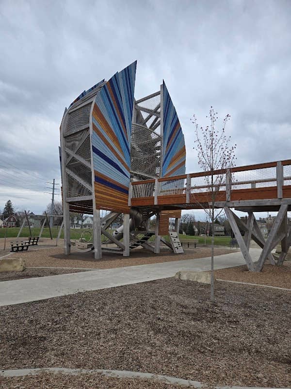 Glass City Metropark - Image 2