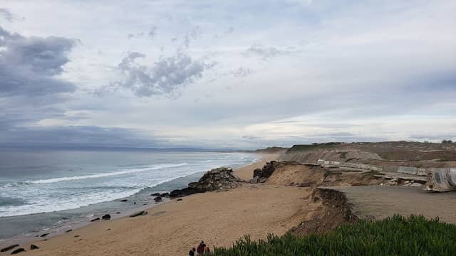 Beach view from the cliff - Image 2