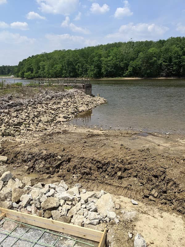 Knox Lake - Marina & Boat Ramp (south end) - Image 2
