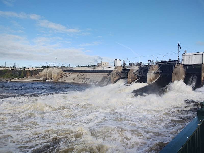 James Green Park - City Park and Dam - Image 1